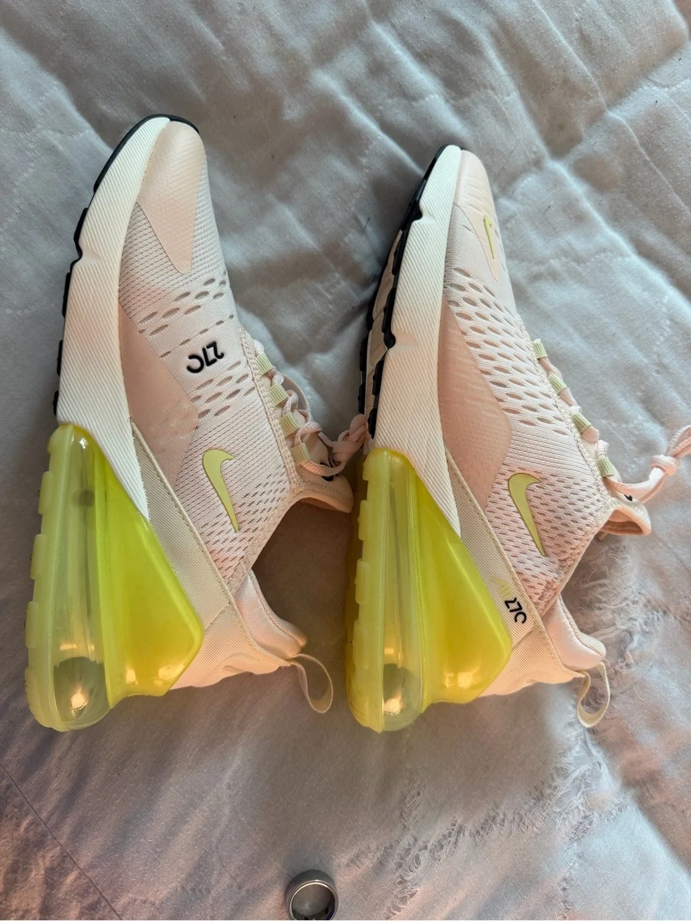 Nike Air Max 270. Women’s 9